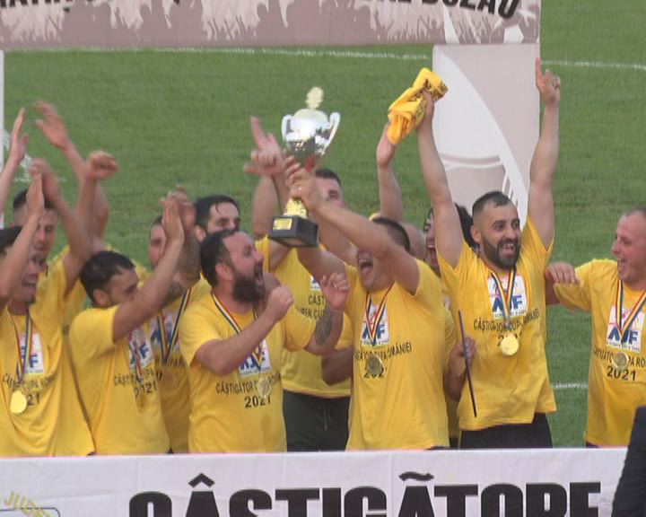 Spectacol, în finala cupei. Poșta Câlnău se impune, la capătul unui meci cu trei goluri