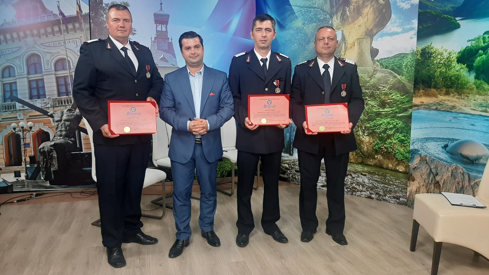 (VIDEO) Mărturii din infernul grecesc, la Campus TV