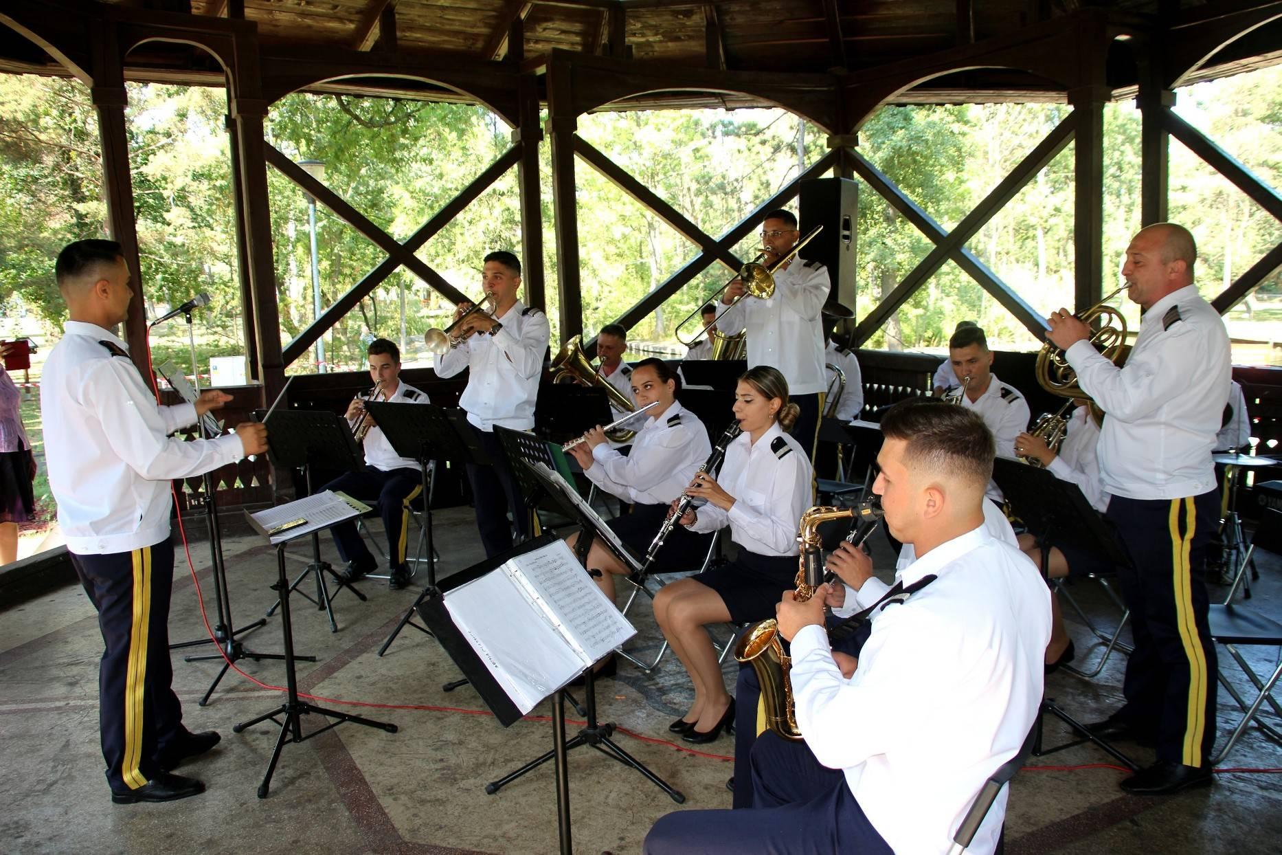 (VIDEO) Fanfara militară a Diviziei 2, în concert
