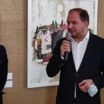 Expoziție dublă. Vernisaj basarabean de pictură și costume populare