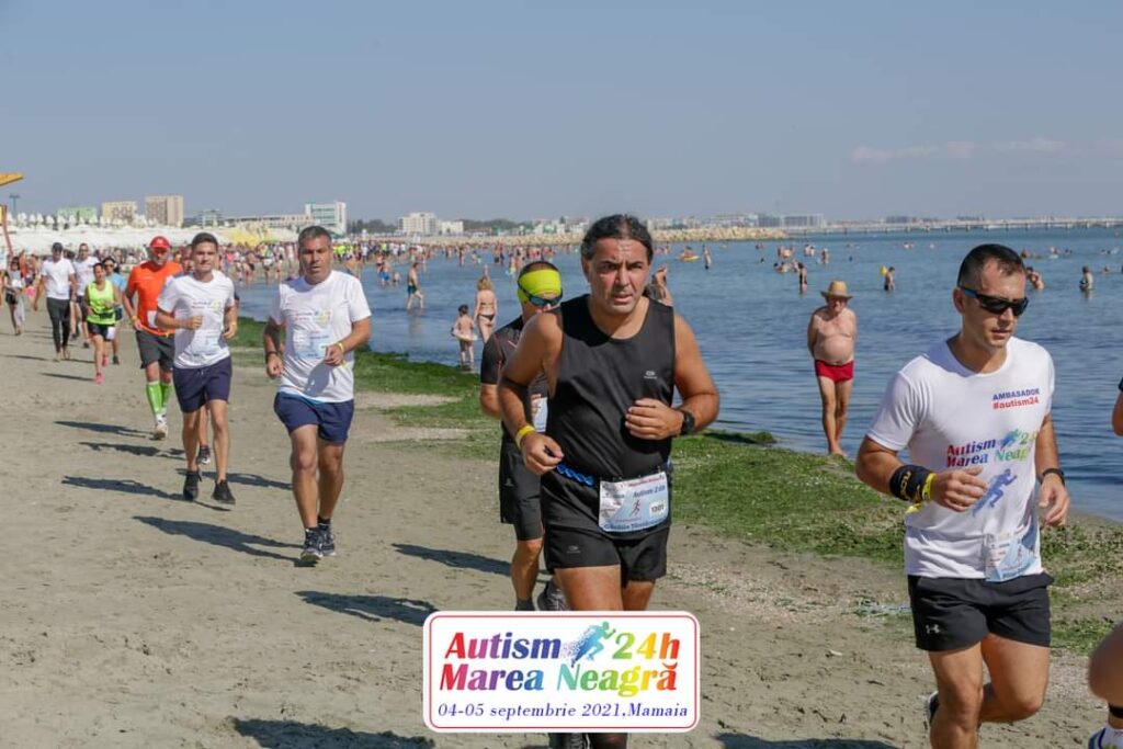“Țânțar” maratonist, pentru o cauză nobilă. 105 kilometri în 24 de ore, pentru copiii cu autism
