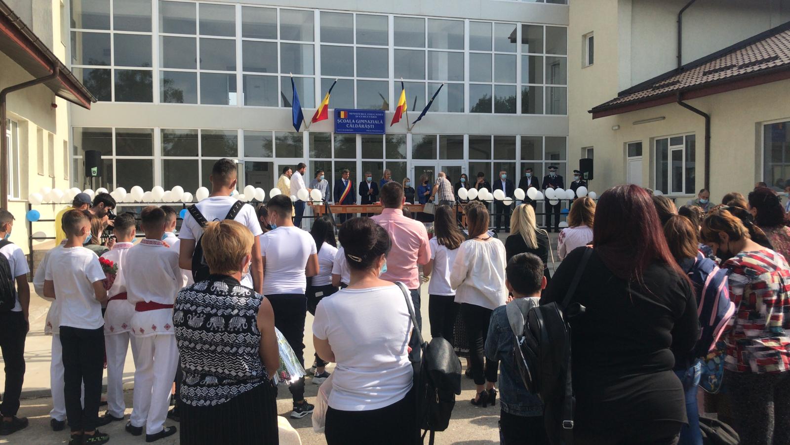 Prima zi, în școală nou-nouță, la Căldărăști