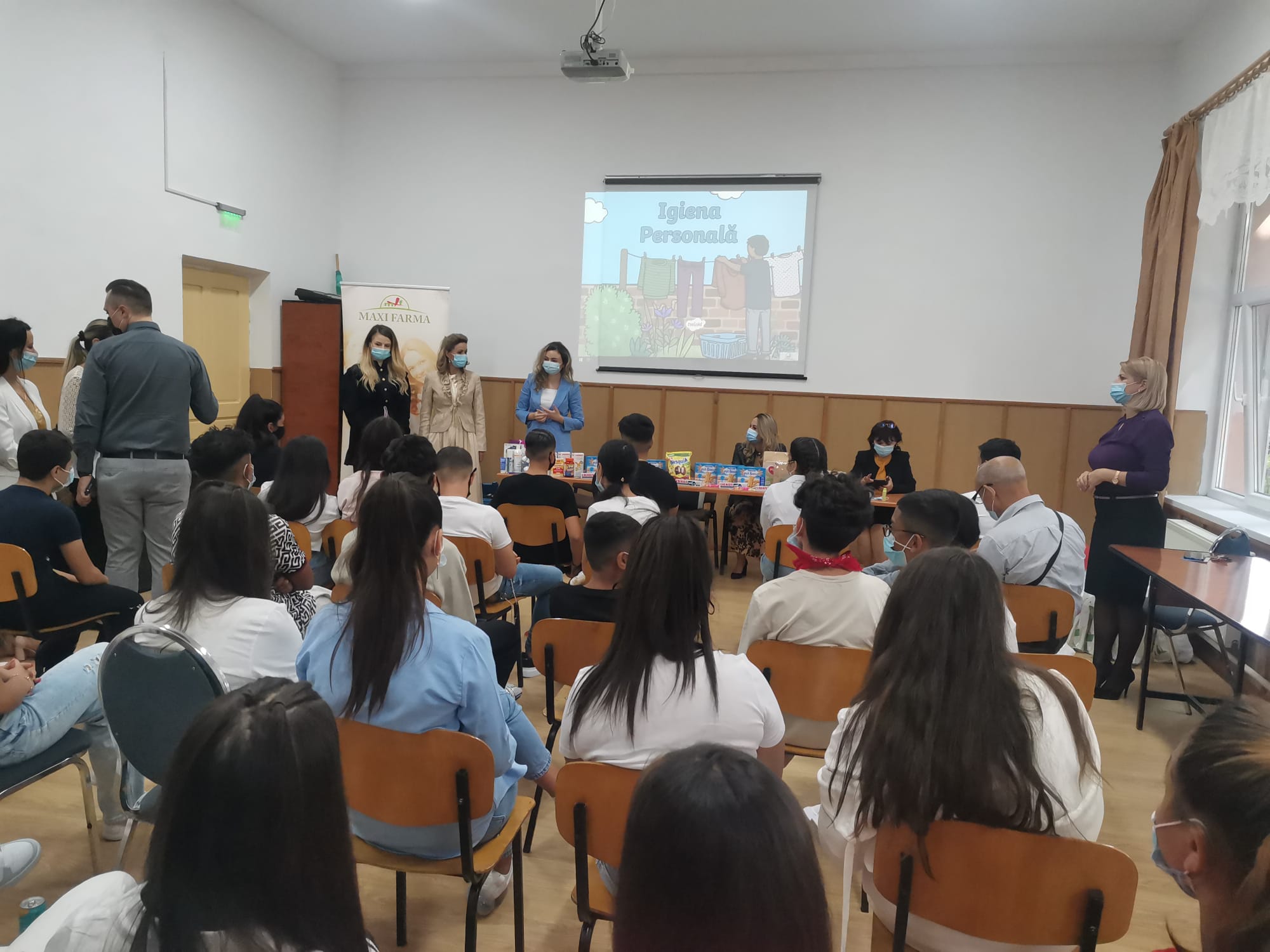 (VIDEO) Acțiune caritabilă și educativă, la Școala nr. 14 din Buzău