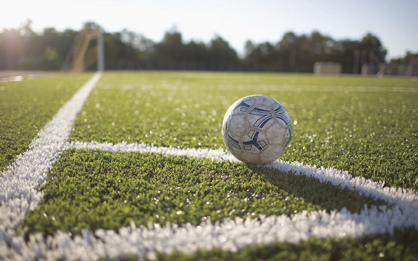 Steaguri și plase, pentru toate grupările din județ. AJF va asigura și mingi de joc, pentru grupările afiliate