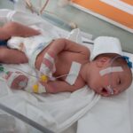 SĂ-I DĂM O ȘANSĂ MICUȚULUI EDUARD GABRIEL! La nici două luni, bebelușul suferă de o boală rară