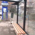 Adăposturi noi pentru călători. Primele au fost deja montate