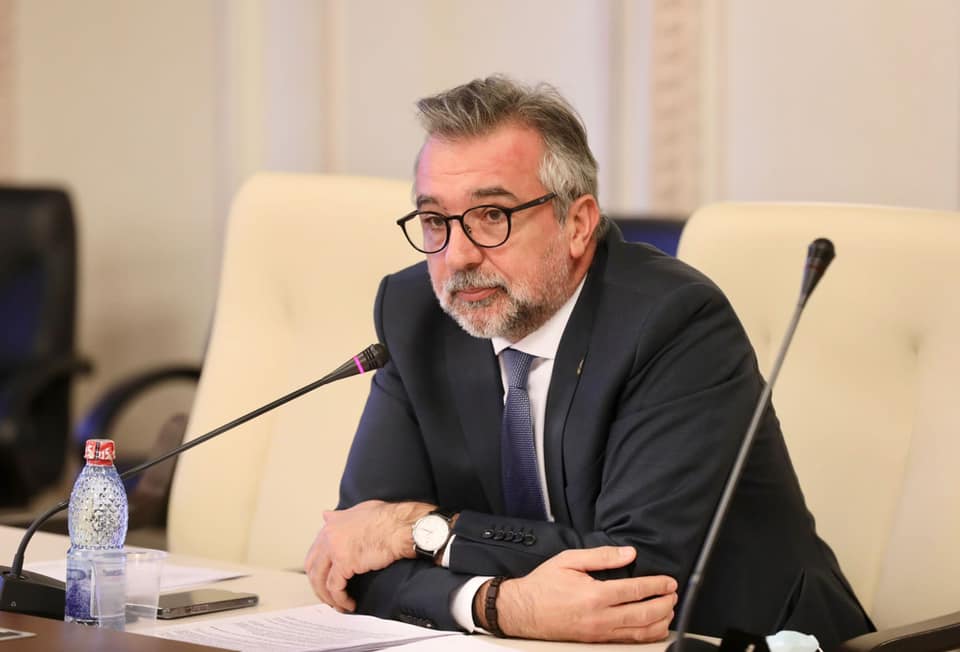Ministrul Romașcanu: „Nu sunteți invizibili”
