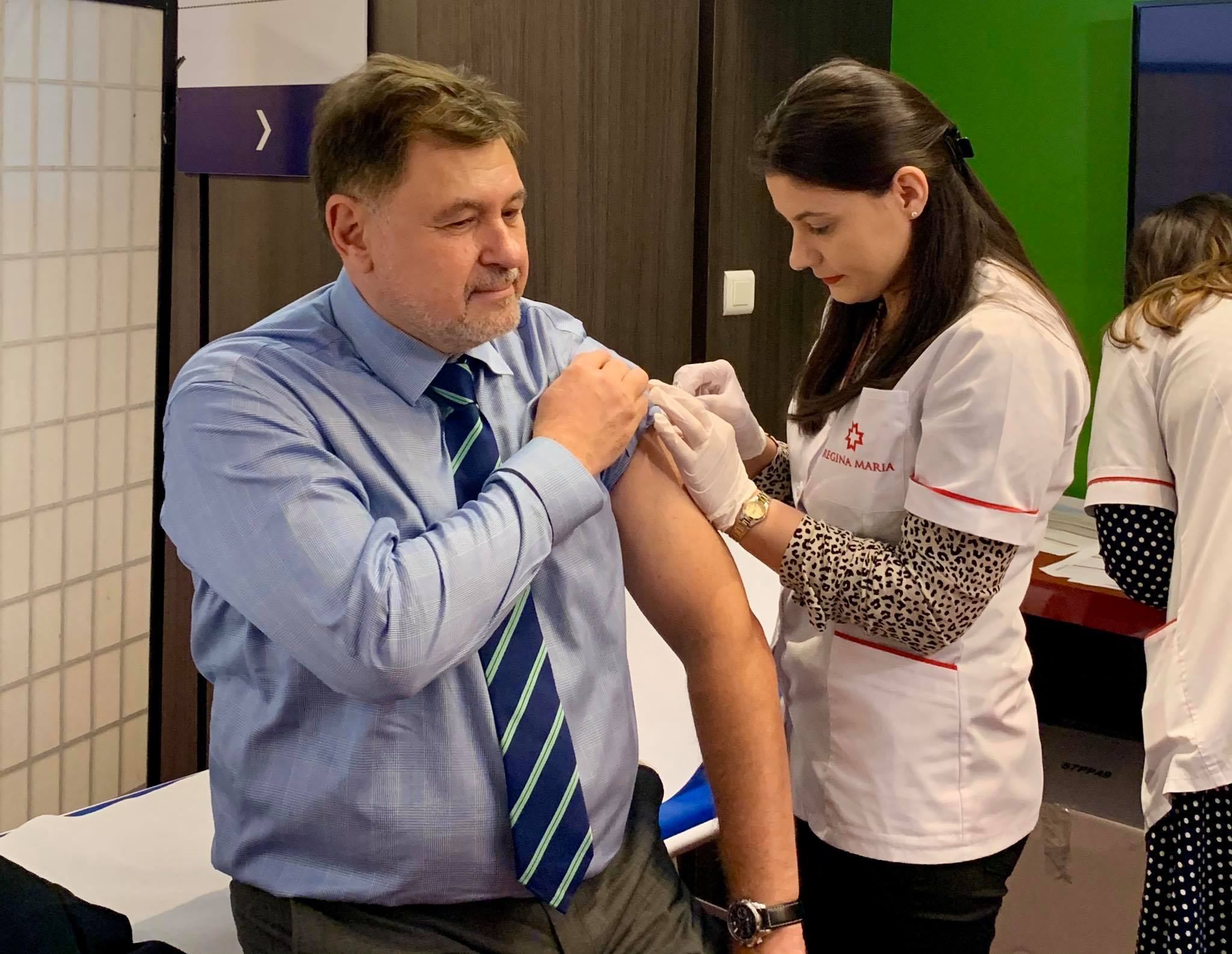 Rafila implică populația, farmaciile și medicii de familie în gestionarea pandemiei