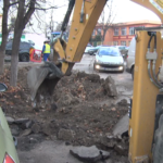 Încă se lucrează la străzi. Drumarii nu au închis șantierele