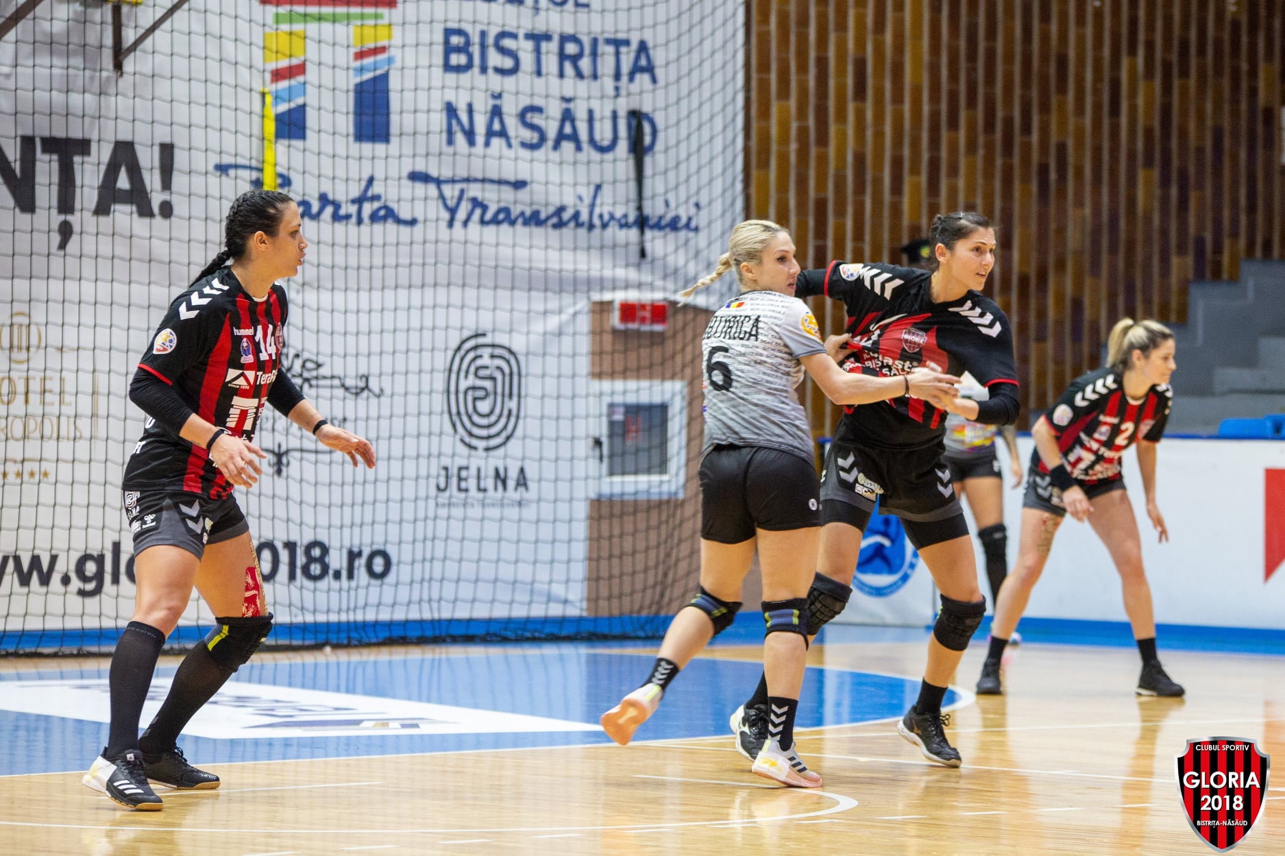 Debut perfect, pentru Adrian Chiruț. Gloria bate la Bistrița, 30 la 22
