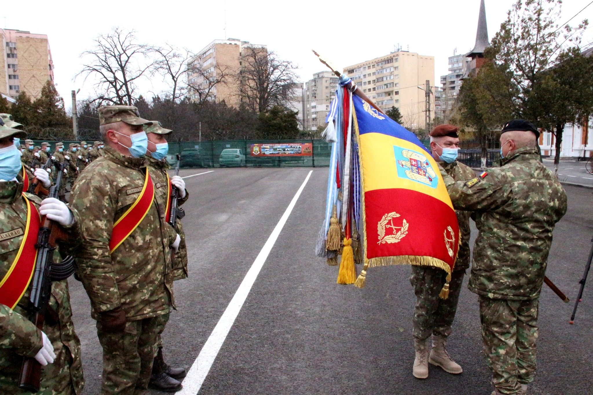 (FOTO) Ultimă oră! Schimbare la vârful Diviziei 2 Infanterie „Getica” Buzău. Cine este noul comandant