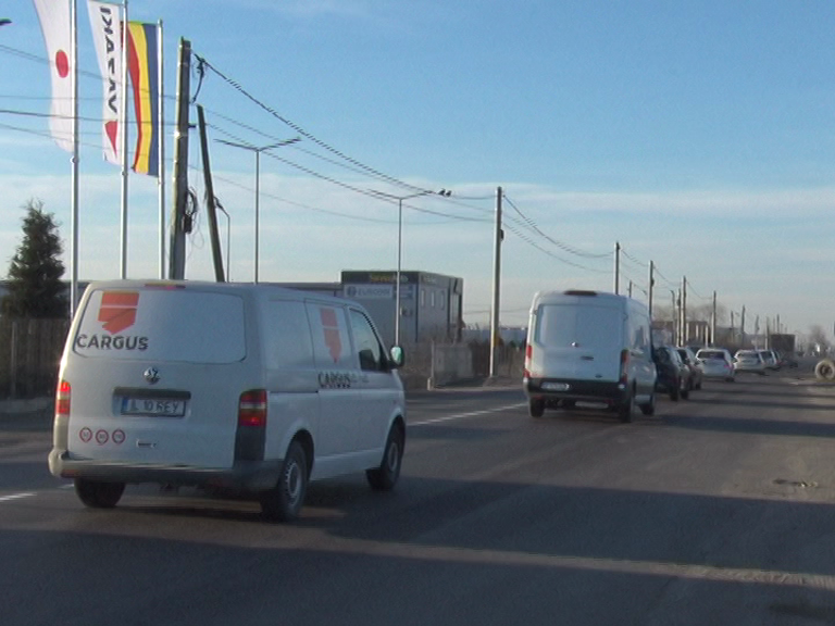 Facilități pentru angajați. Se asigură transportul public până la poarta fabricii