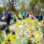 (VIDEO) Aproape 3 tone de gunoaie, strânse din Parcul Crâng