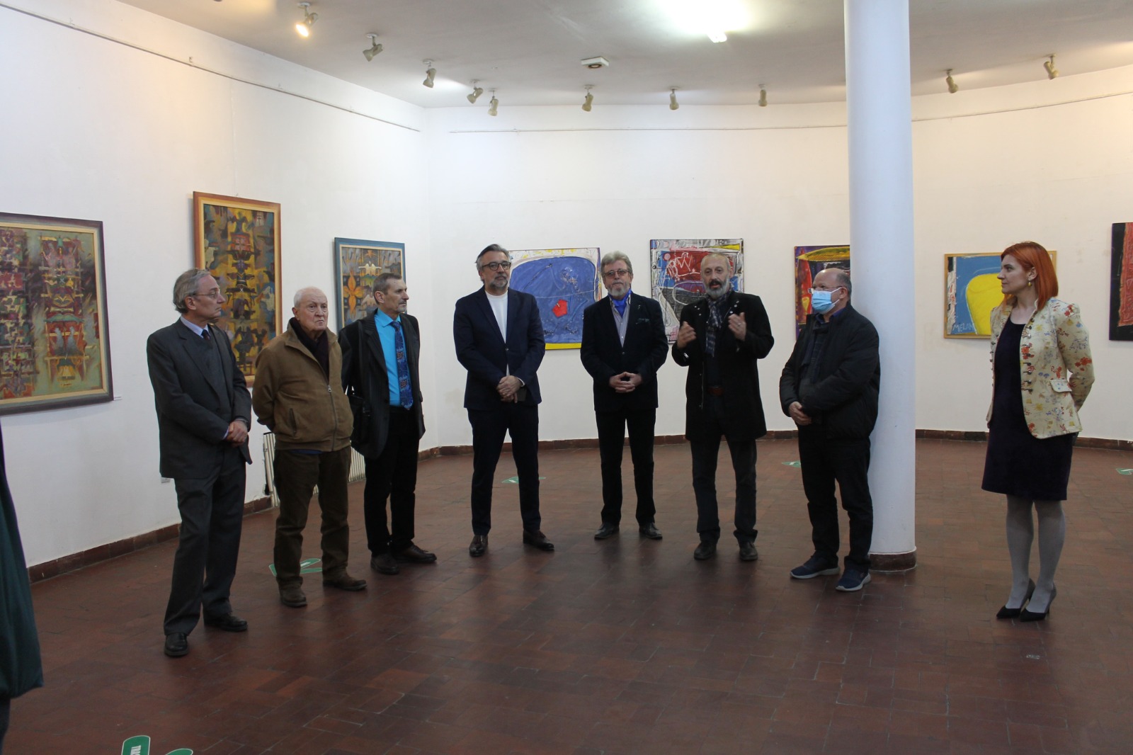 Vernisaj buzoian la Căminul Artei. Ministrul Romașcanu, invitat special al artiștilor.