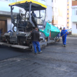 (VIDEO) Ultimul tronson. Asfalt pe Aleea Stejarului