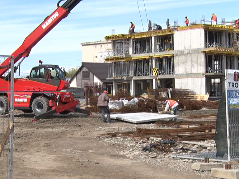 Locuințe pentru tineri. Două blocuri ANL sunt în construcție la Râmnic