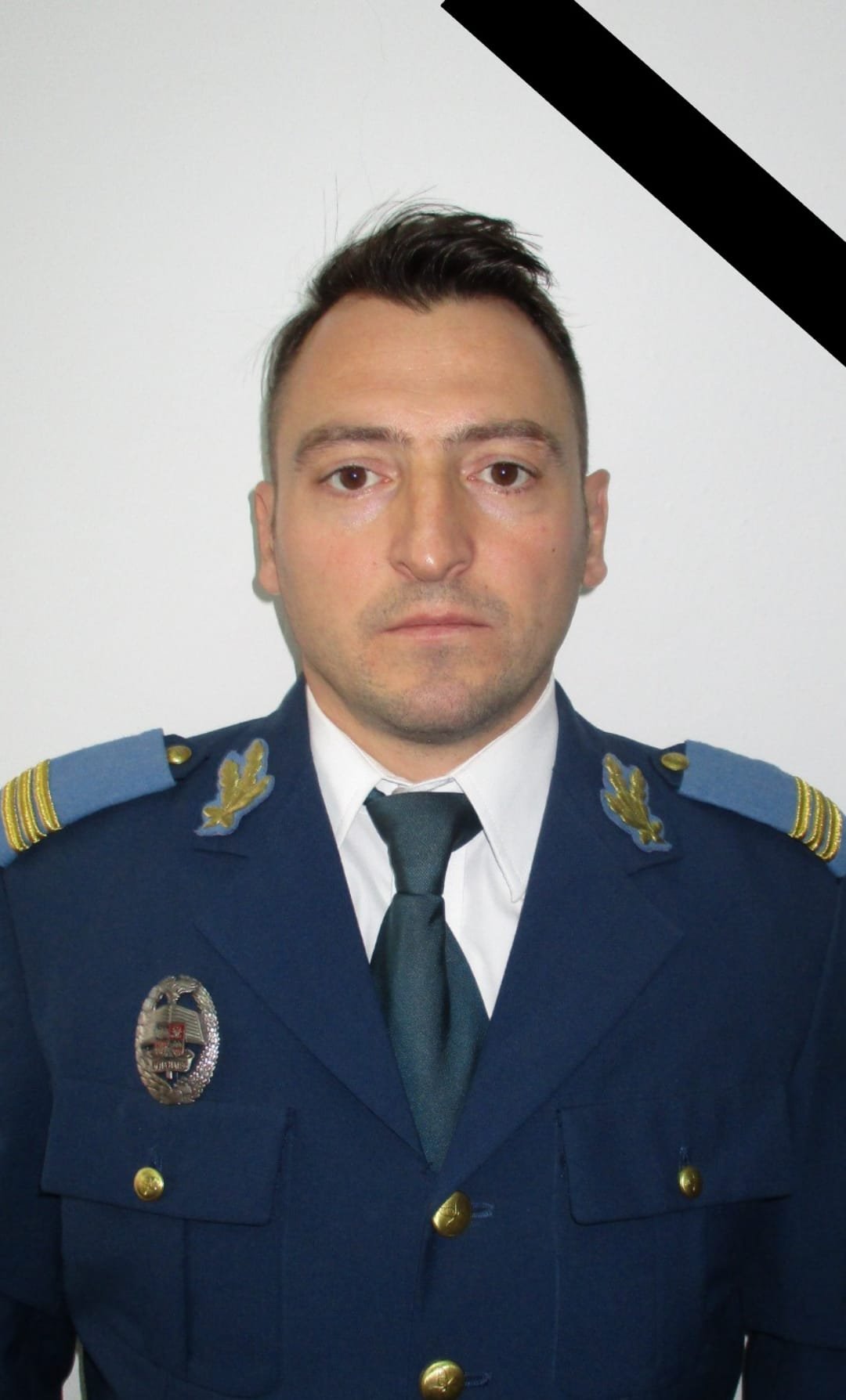 Tragedie la BOBOC. Tânăr militar decedat după ce a sărit cu parașuta