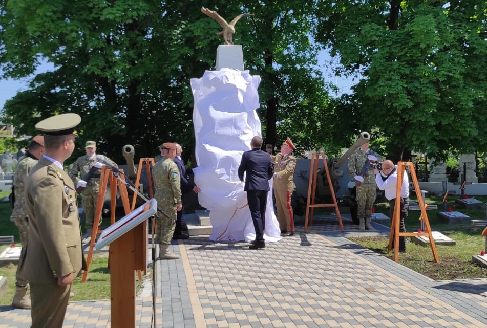 Triplă sărbătoare la Râmnic. Festivități organizate de Primărie