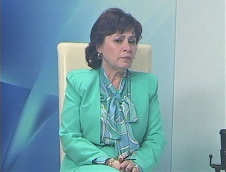 (VIDEO) Șefa educației buzoiene, în lacrimi la Campus TV