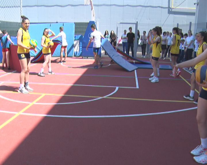 Cadou pentru copiii de la CSS. Teren multifuncțional, inaugurat astazi