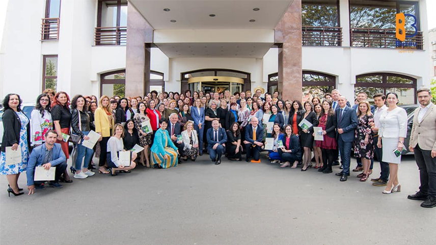Recunoașterea valorii. Certificate pentru absolvenții proiectului ”Clase de inspirație finlandeză”