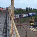 Economie de timp. Podul CFR de la Metalurgica ar putea fi redeschis mai repede