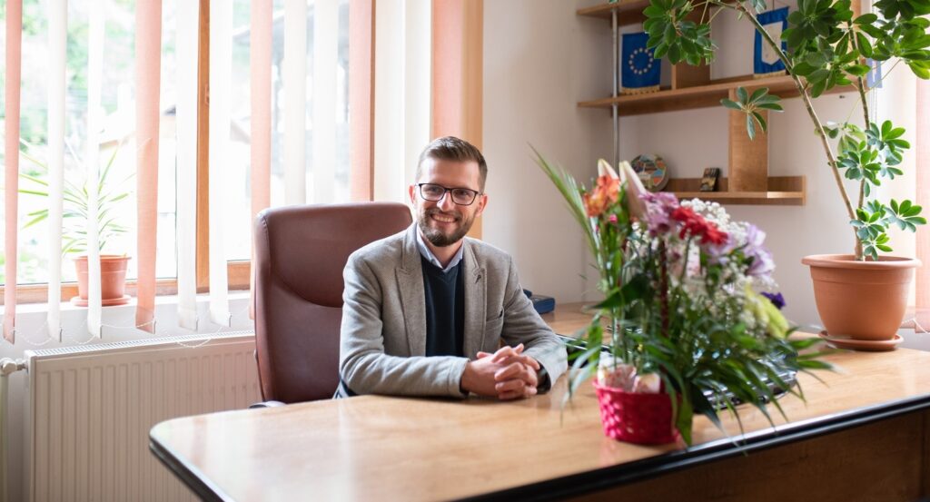Ultimă oră! Primarul din Lopătari a demisionat! Ce motive a invocat Claudiu Constantin