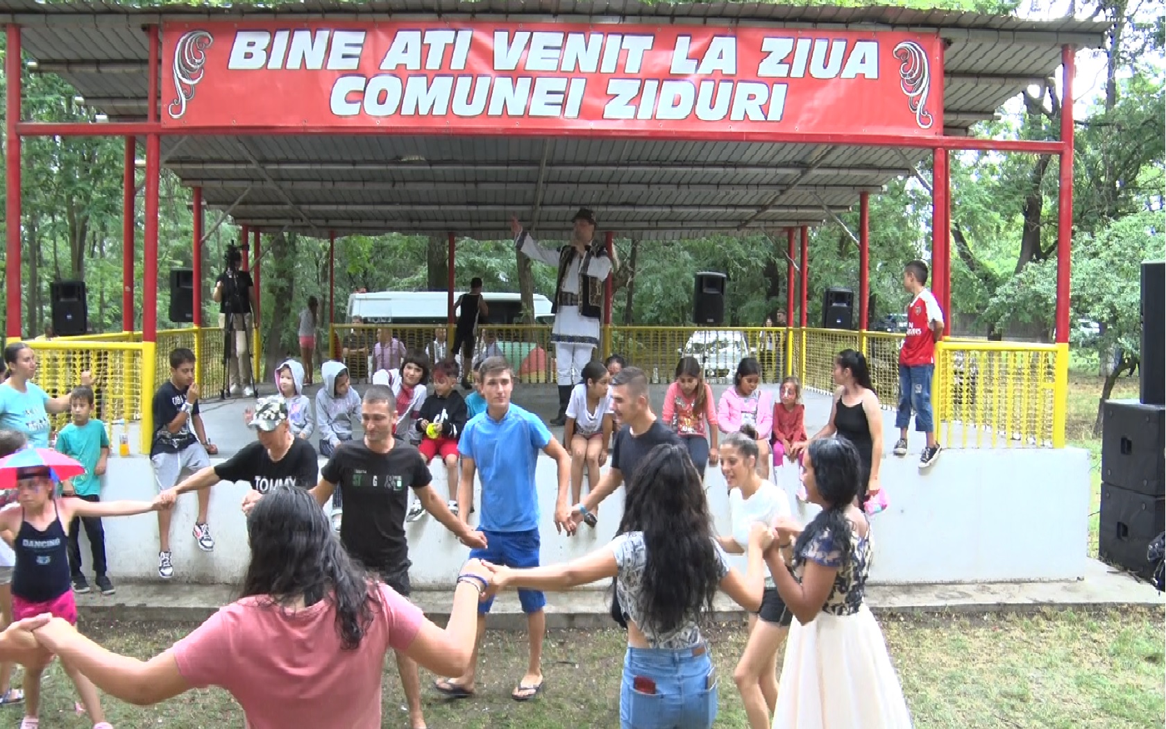 Sărbătoarea comunei Ziduri. Eveniment organizat de Campus Media