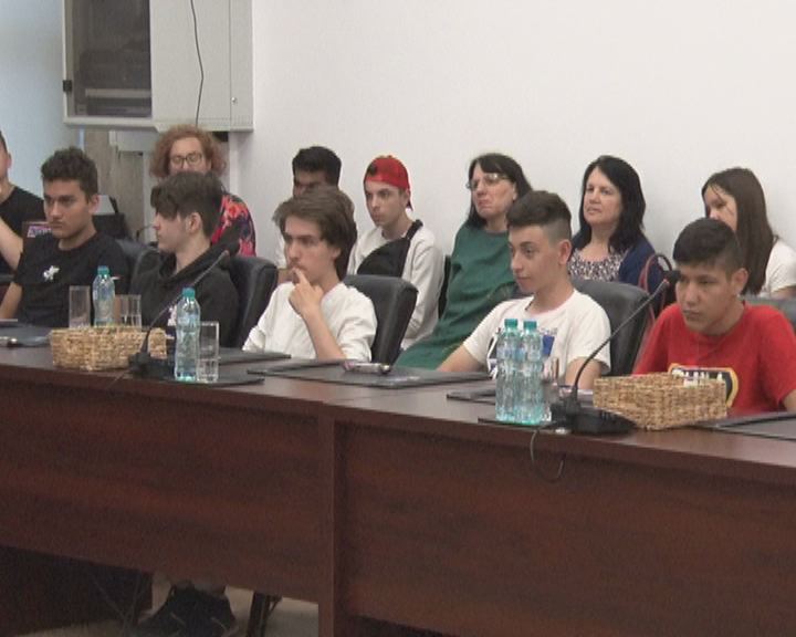Sfaturi de viață marca “Moroșanu”. Sesiune Q&A, cu tinerii din sistemul de protecție