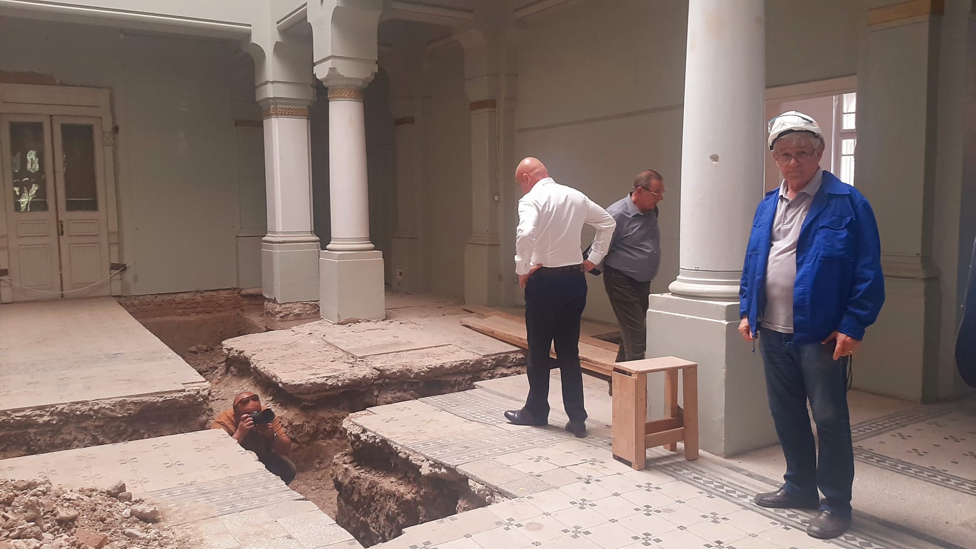 (VIDEO) Au început lucrările. Clădirea Bibliotecii Județene, în șantier