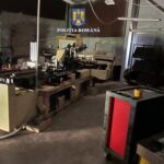 (VIDEO) Percheziții. Fabrică ilegală de țigări, descoperită la Poșta Câlnău