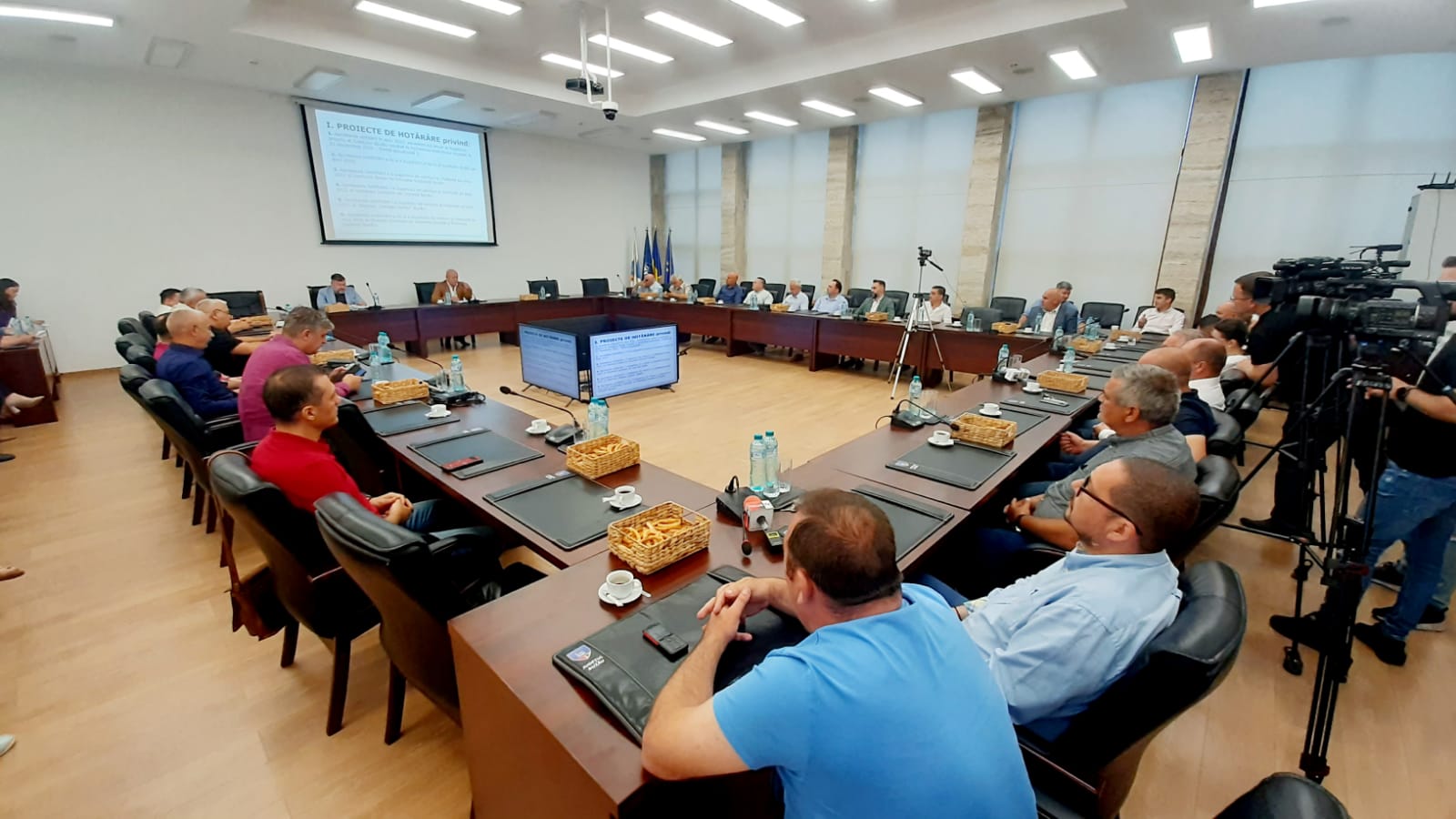 Au fost anulate! Ședință de urgență, pentru noi licitații