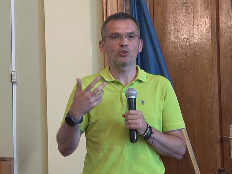 Adelin Petrișor: ”Jurnalismul este oglinda societății”