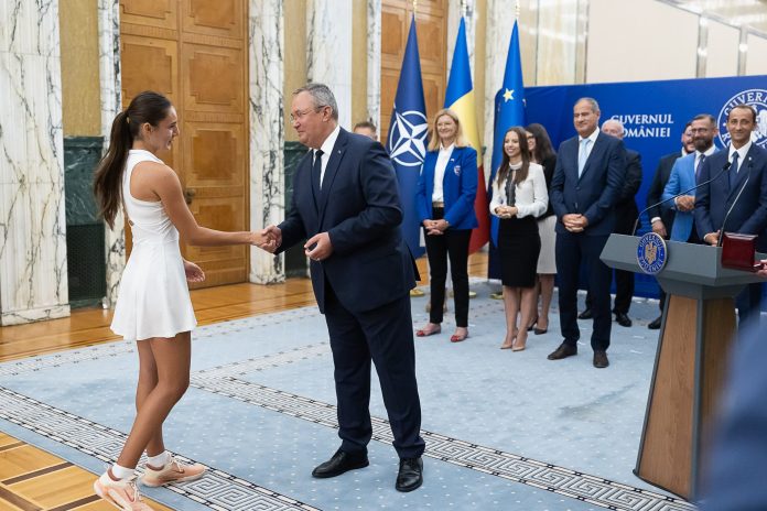 Sportivi buzoieni, premiați la Palatul Victoria. Alexia Ioana Tatu și Ovidiu Ionescu, felicitați de premier