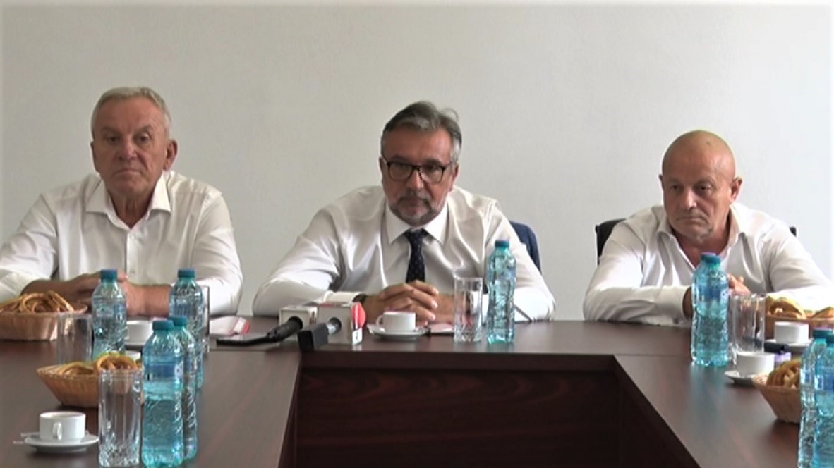 Se prefigurează tripleta Romașcanu-Neagu-Toma