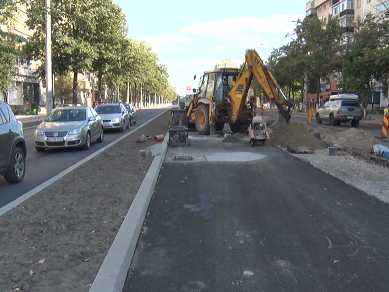 Transport urban pe Unirii. Se vor construi două benzi pentru autobuze