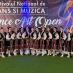 (VIDEO) “Crăițele” de Râmnic, senzație la un festival național. Trofeu și două premii, la DANCE ART OPEN