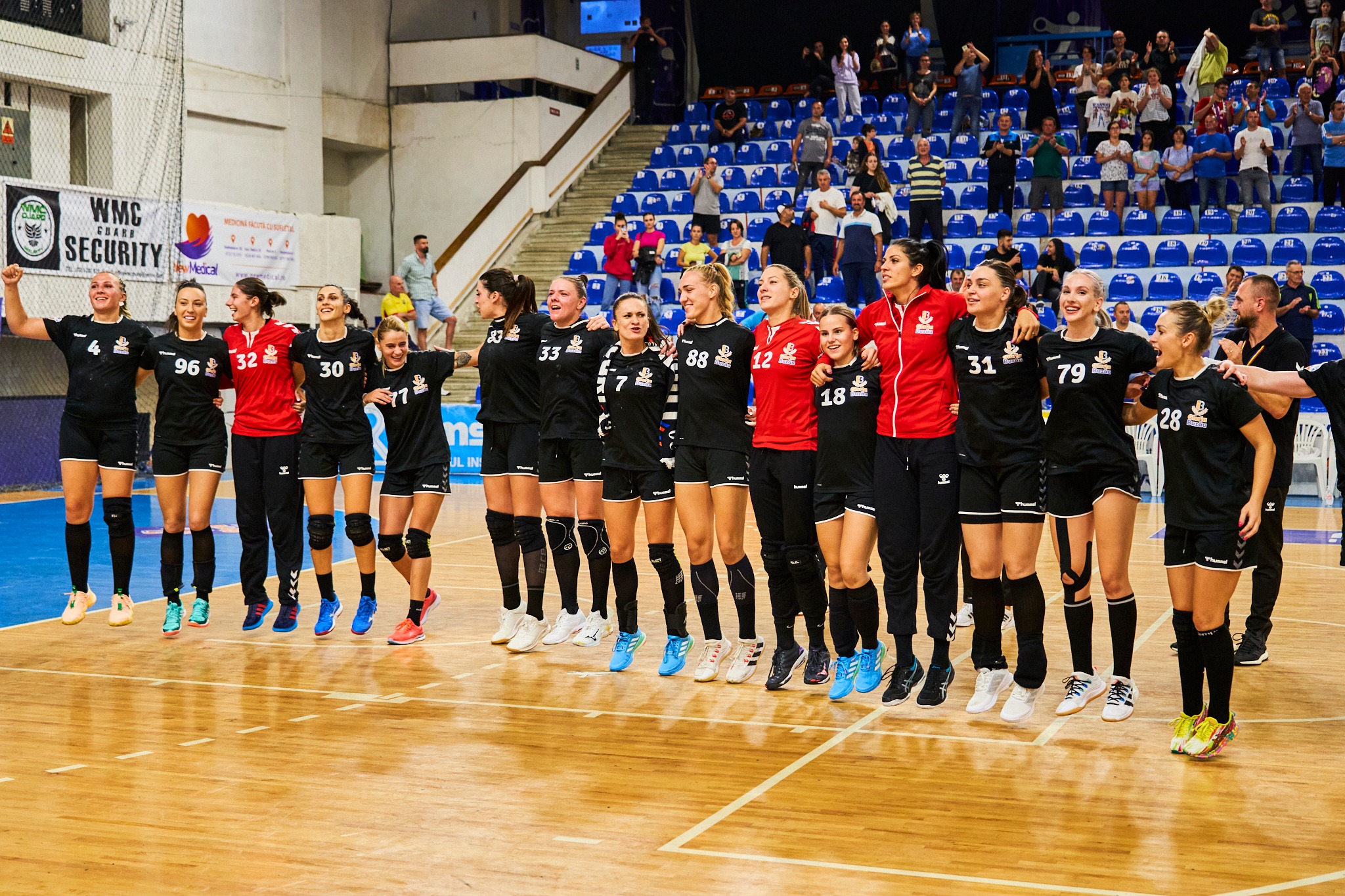 (VIDEO) Tot pe primul loc. Gloria, lider în Liga Florilor