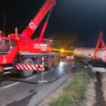 (VIDEO) ”Ne-a fost frică de un al doilea Mihăilești”.  Autocisternă încărcată cu motorină, accident la Limpeziș