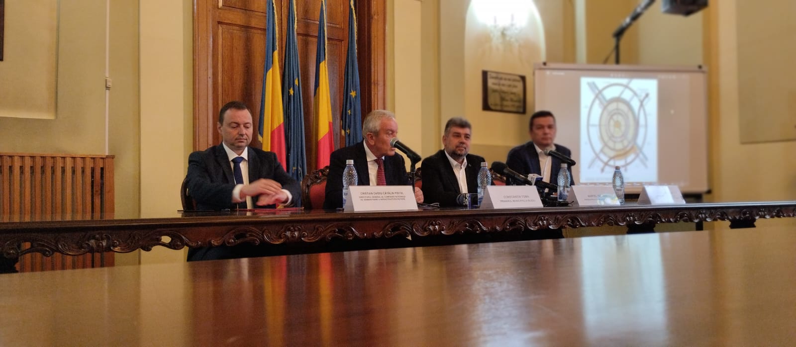 (VIDEO) Ciolacu: „Ce s-a întâmplat?” Toma: „Ăștia au pus-o pe mine!”