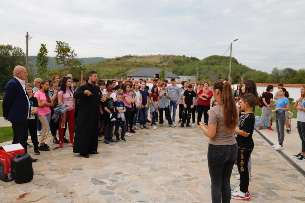 (VIDEO) Concert inedit, în limbaj mimico-gestual. Evenimente în Geoparcul „Ținutul Buzăului”