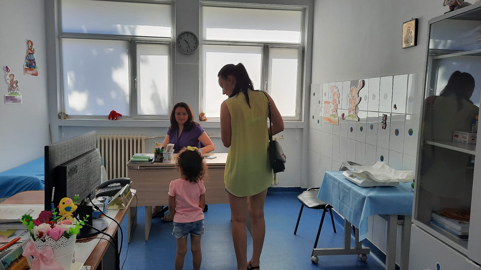 Zeci de pacienți la Pediatrie. Se recomandă vaccinarea anti-gripală