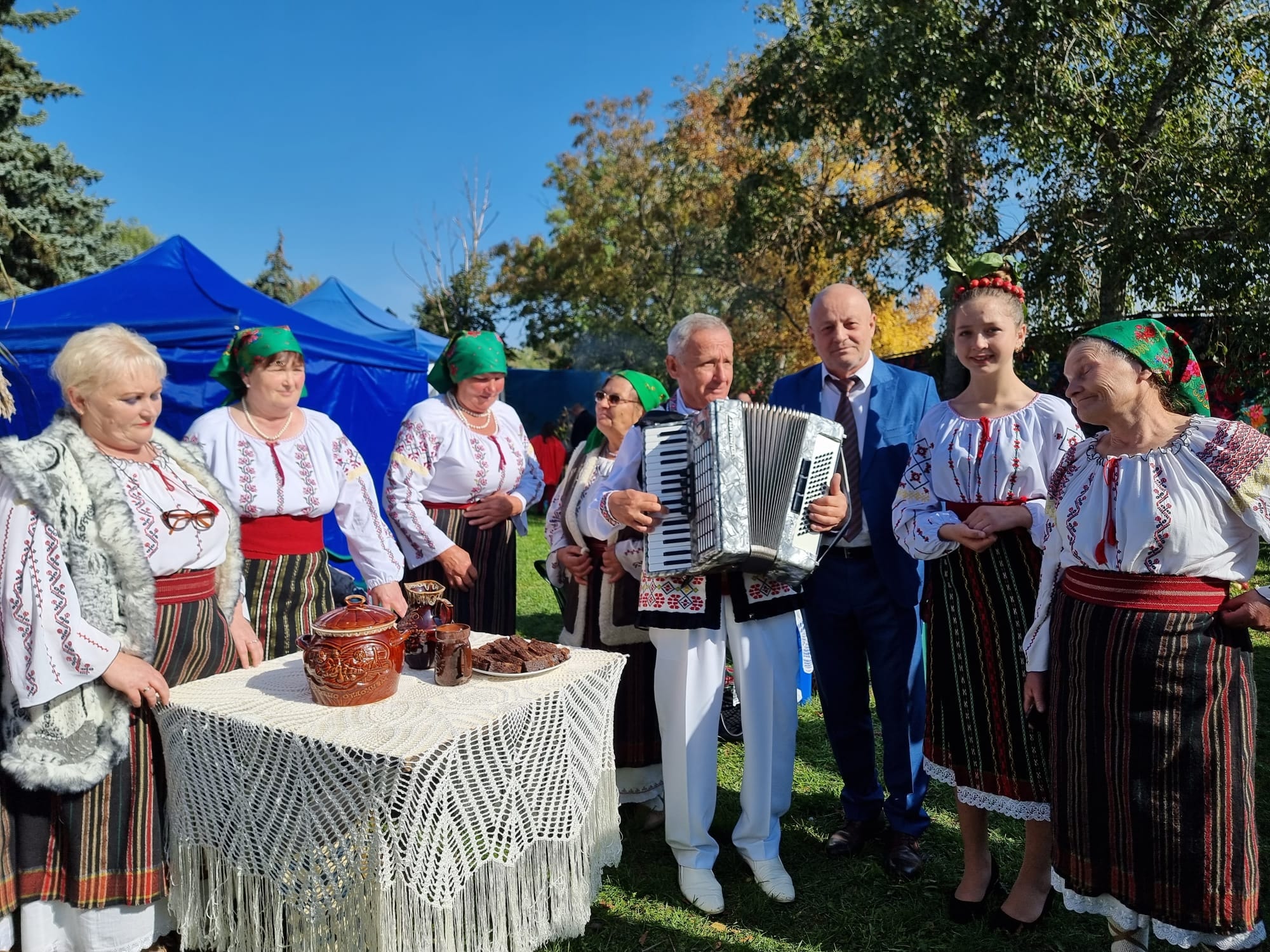 (VIDEO/EXCLUSIV) Ca acasă, la Festivalul Mărului de la Soroca