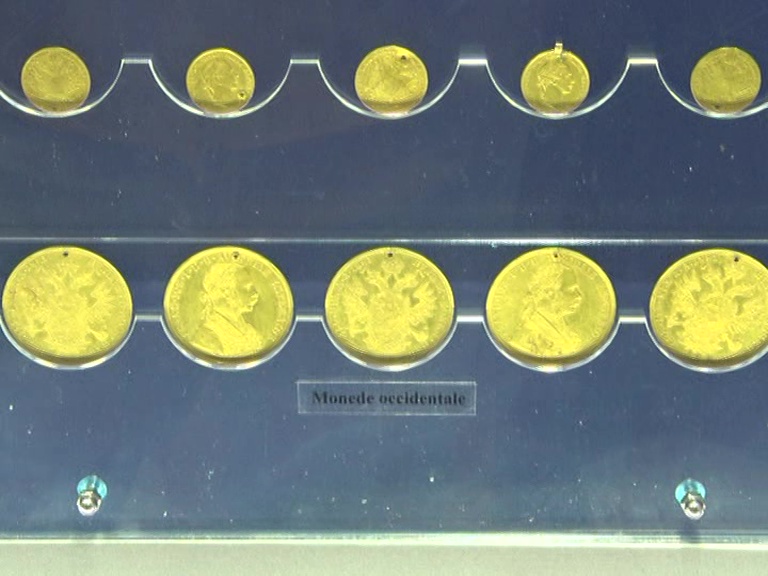 Expoziție de numismatică. Vizitatorii vor putea interacționa cu exponatele