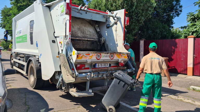 Pubele gratis pentru tot judeţul. Proiect în valoare de 4 milioane de euro, inițiat de ADI Eco Buzău 2009