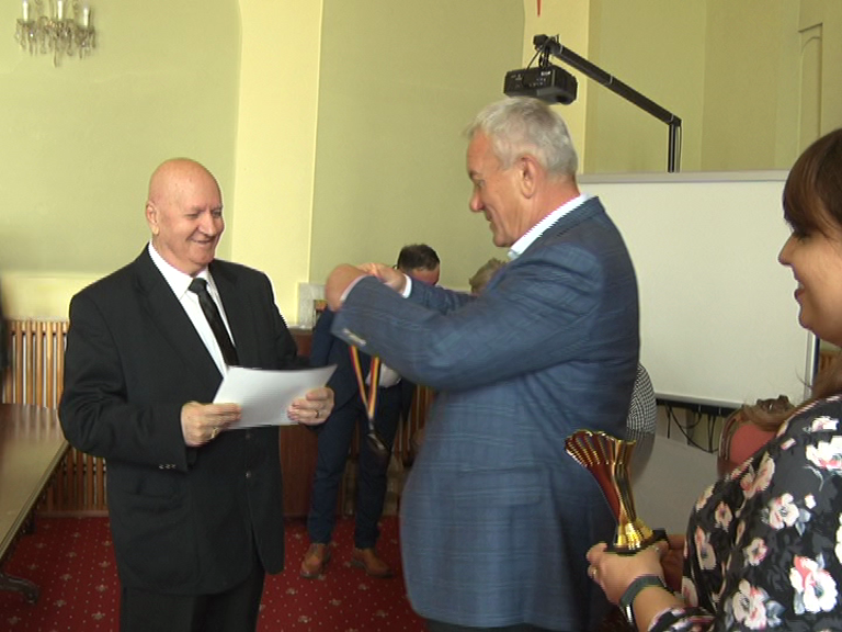 Șah la seniori. Primarul Toma i-a premiat pe câștigători