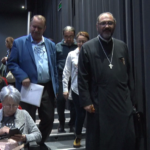 (VIDEO) ”Citindu-l pe Vasile Voiculescu putem salva lumea”. Preot Constantin Necula