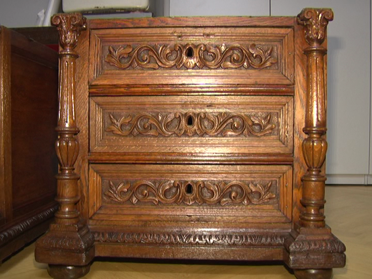 Jilțul lui Marghiloman. Mobilierul de birou a fost restaurat