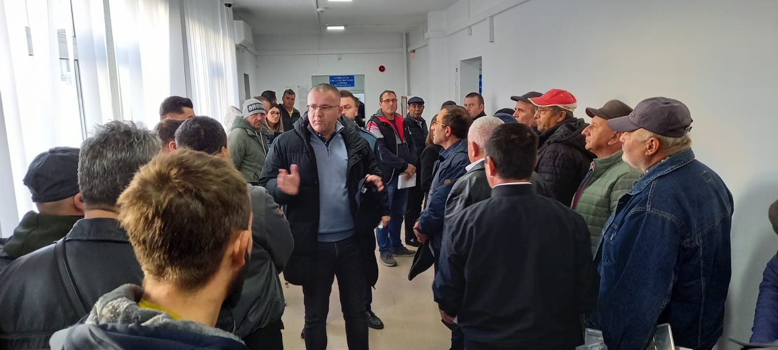 (VIDEO) Va fi fără programări și sâmbăta viitoare! Buluc la Permise și Înmatriculări Buzău