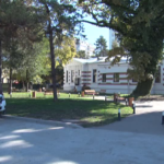 Premieră de decembrie. Târg de Crăciun pe bulevard